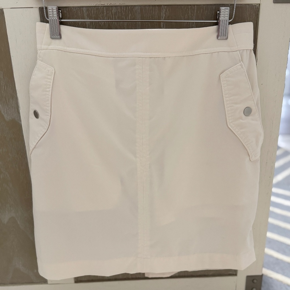 Athleta Vienna Cargo Skort in Magnolia White - Size:  12